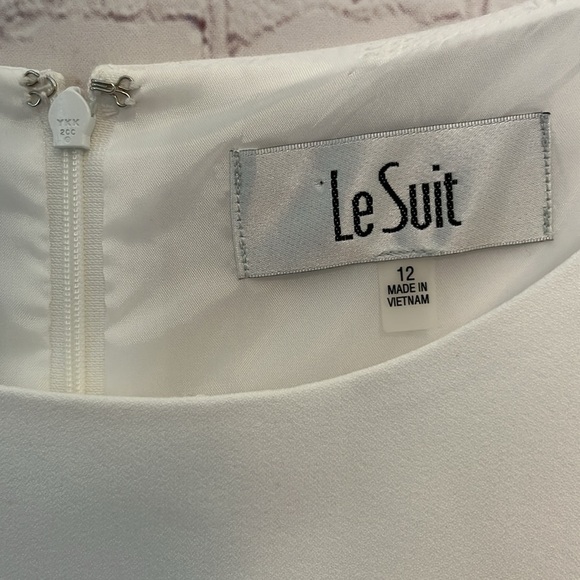 Le Suit Crepe Open Front Jacket & Crewneck Sheath Dress Suit - Picture 7 of 14